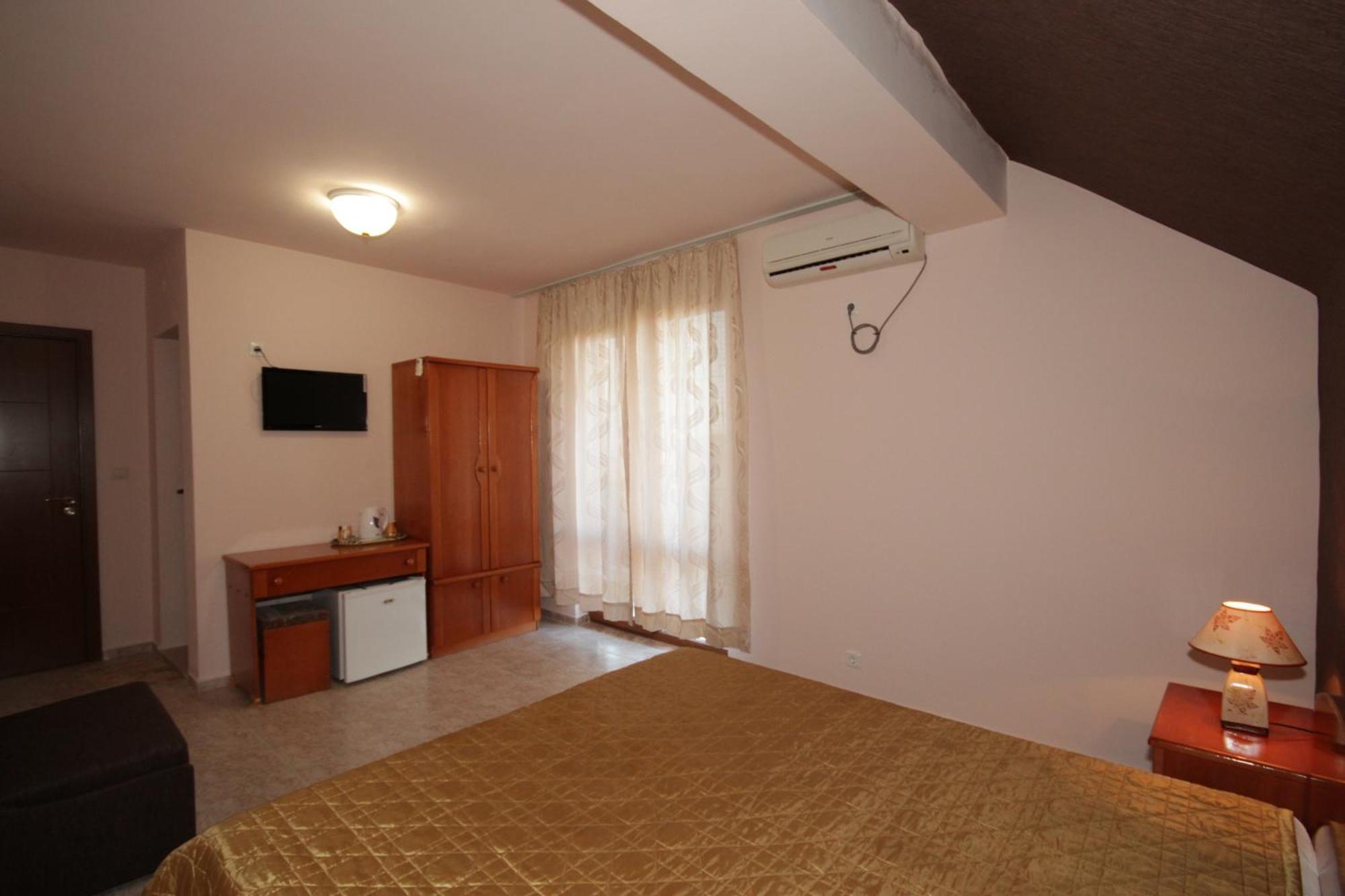 צ'רנומורץ Family Hotel Kosko חדר תמונה
